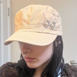 y2k cap with bucket design.